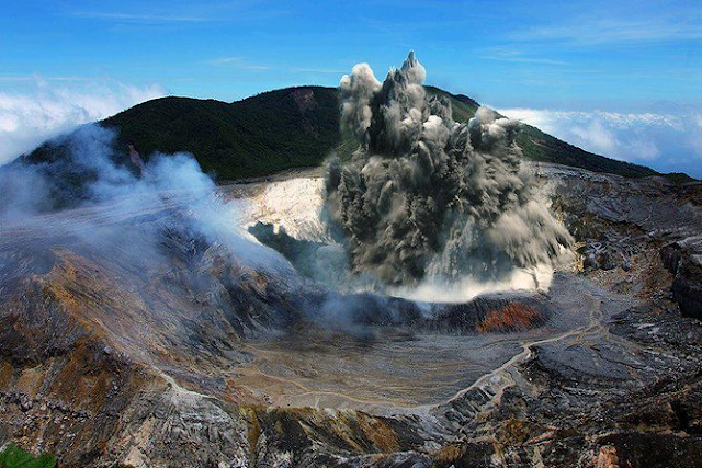 Se analiza la apertura del Parque Nacional Volcán Poas