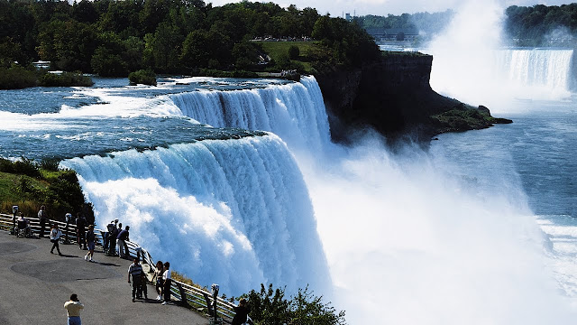 10-The-Niagara-Falls