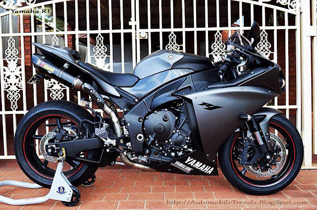 Yamaha R1