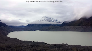 Laguna glaciar formada por el propio glaciar Tasman