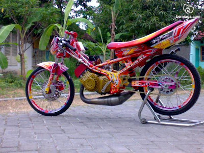 satria fu modif menarik,  tips menekuk setang satria fu,  cutting sticker motor satria fu,  cat satria f putih hijau, 