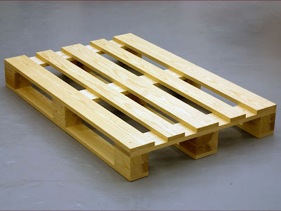 pallet table