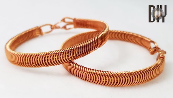 Ravelry: Crystal & Wire Bracelet pattern by Suraya Rina Hossain