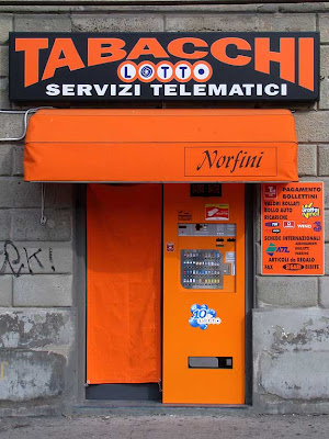 Orange tobacconist, Livorno