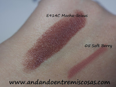 Swatches labial Mocha-licious y lápiz Soft Berry