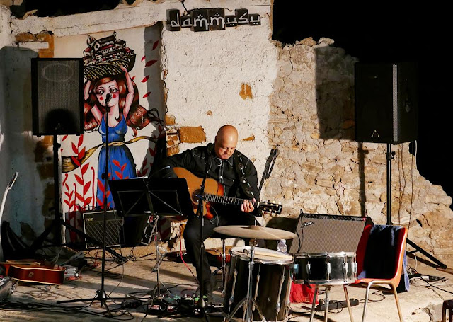 concerto del cantautore Salvo Ruolo presso il #MeTe Museo della Memoria e del Territorio di Siculiana. 