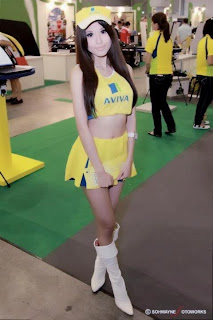 Essanne Yuxuan Singapore Sexy Model Sexy Yellow Dress Aviva Insurance Advertising 14