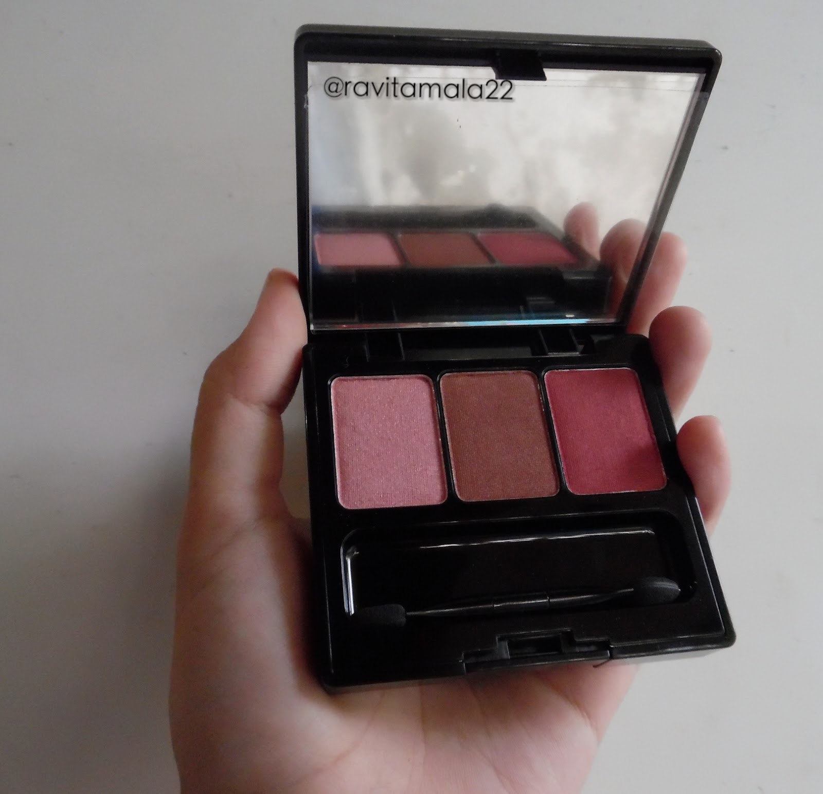 makeover trivia eyeshadow 