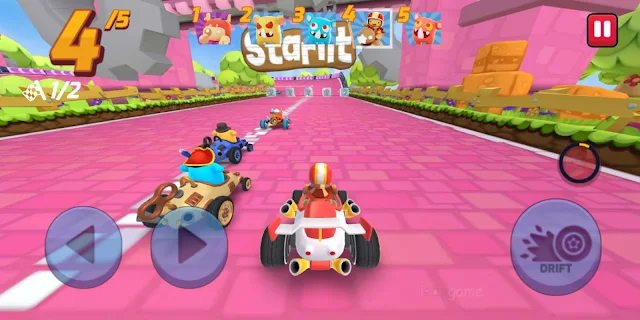 لعبة Starlit Kart Racing | لعبة سباق السيارات المدهشة والتنافس العنيف