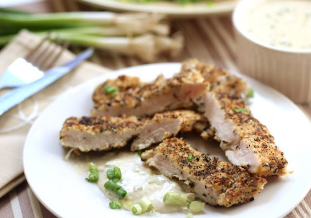 Everything Bagel Chicken with Scallion Cream Cheese Sauce #healthy #paleo