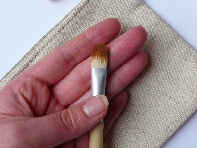 bamboo 5 piece brush set, zestaw pięciu pędzli, ecotools, koci języczek