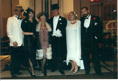 1920 Fashion   on First And Second Prize Winners  Both Men And Women  For The 1920s