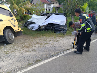 Dua Penumpang Meninggal Dunia Akibat Laka Lantas di Tempuling