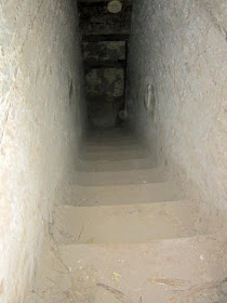 narrow staircase inside the purandare wada