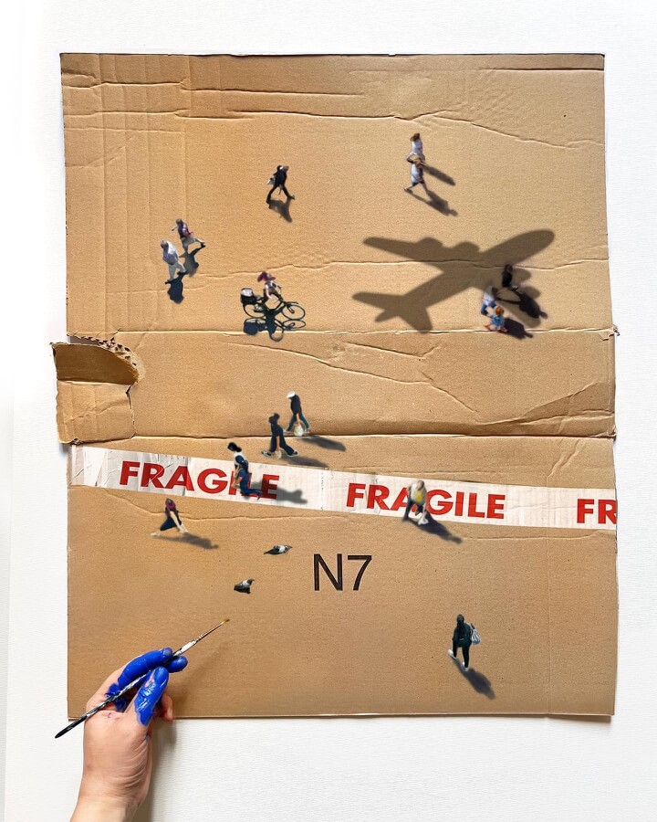 01-Plane-shadow-Painting-on-Cardboard-Golsa Golchini-www-designstack-co