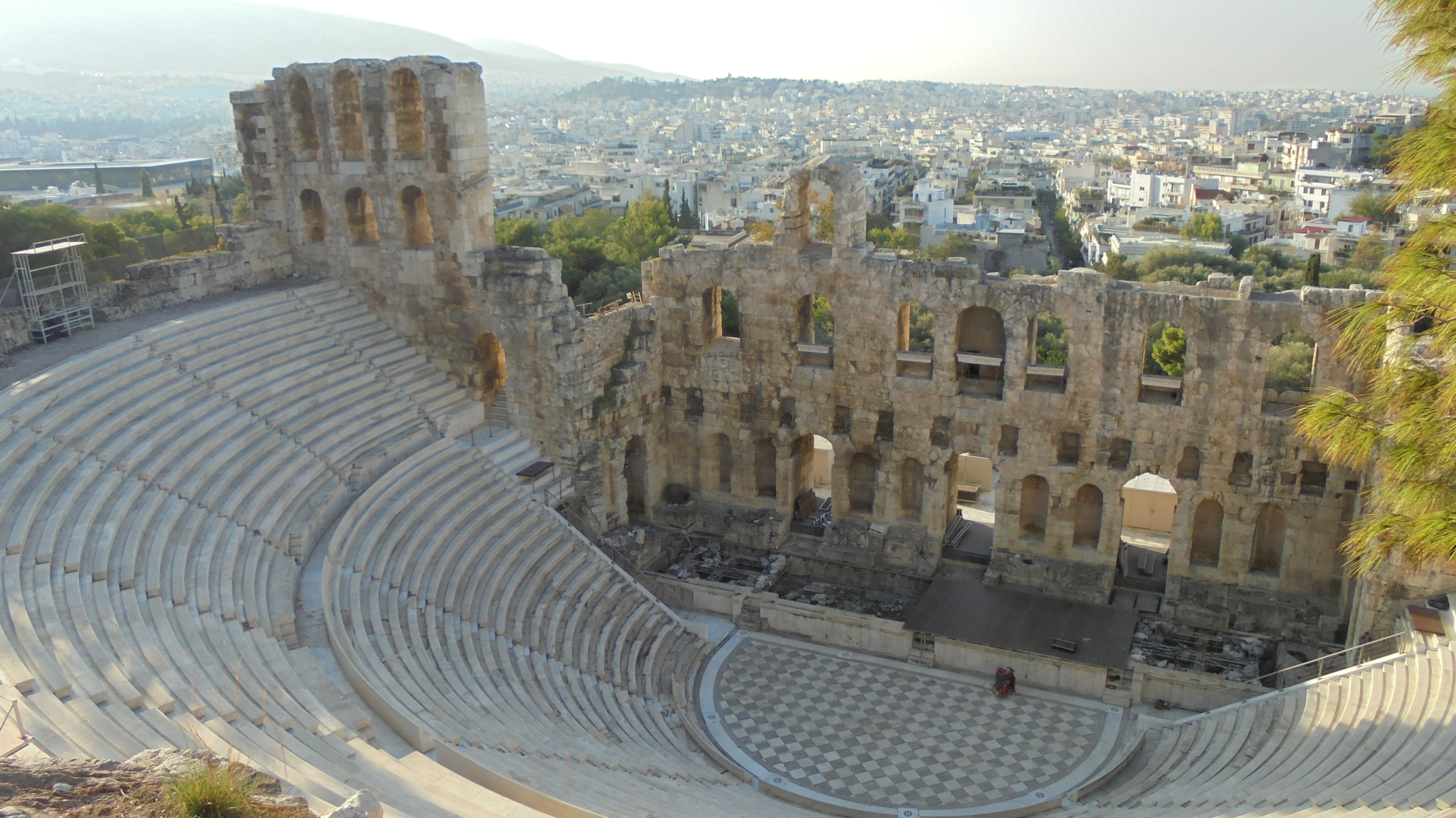 Odeón de Herodes Ático en la Acrópolis de Atenas (Grecia) (@mibaulviajero)
