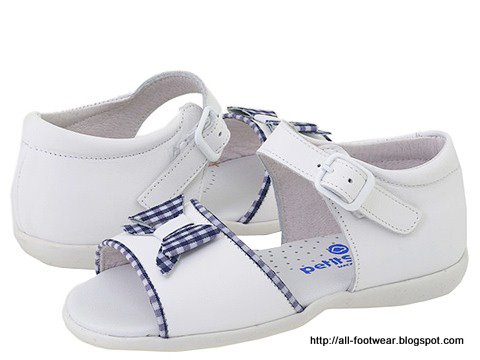 All footwear:OX-71005