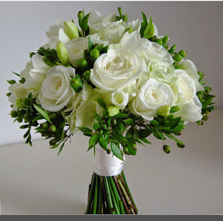 white and green wedding bouquet