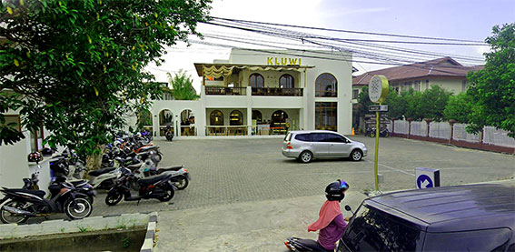 Parkir di Kluwiland-PTK