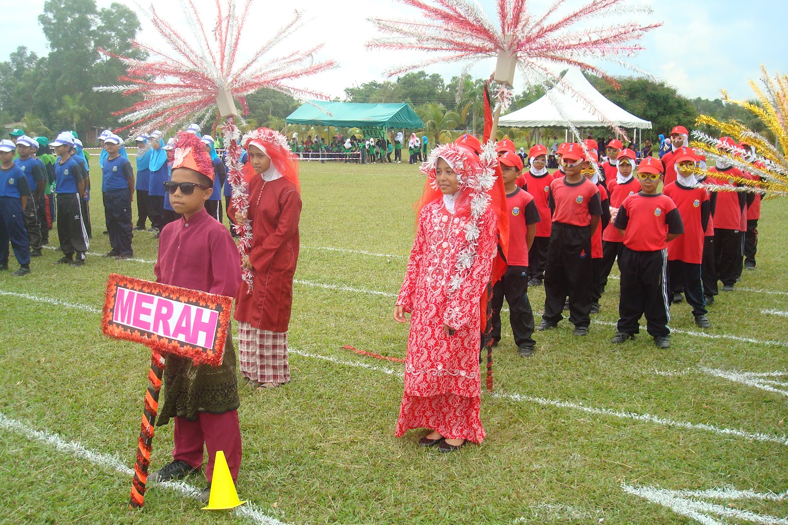 PUSAT SUMBER SEKOLAH SK BUKIT TUMBUH: PERBARISAN RUMAH 