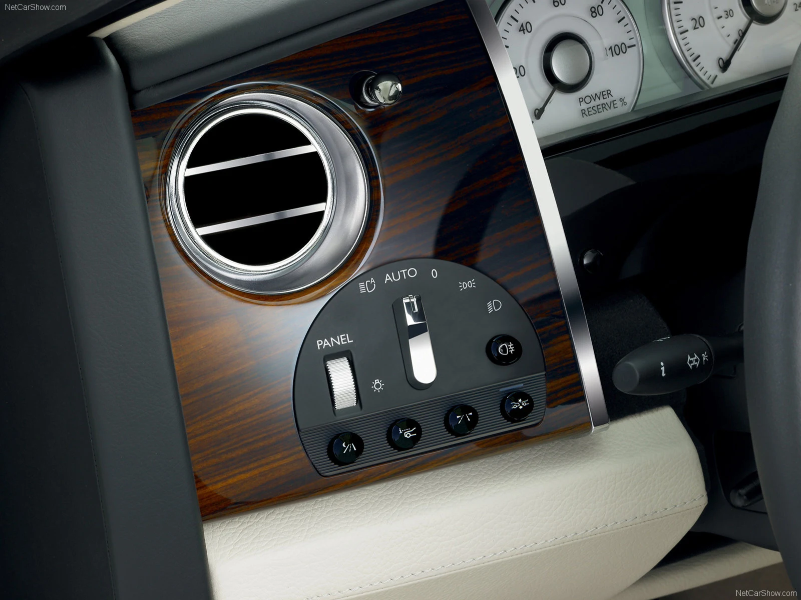 Hình ảnh xe siêu sang Rolls-Royce Ghost 2010 & nội ngoại thất