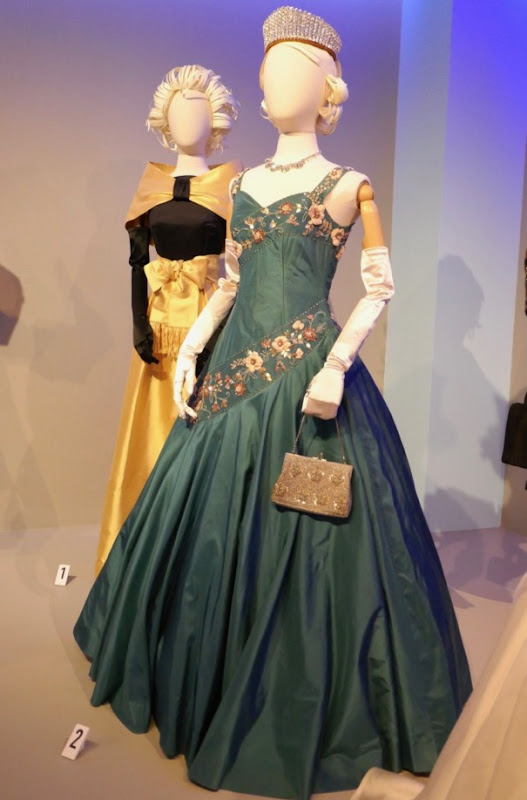 Claire Foy Crown Queen Elizabeth II costume