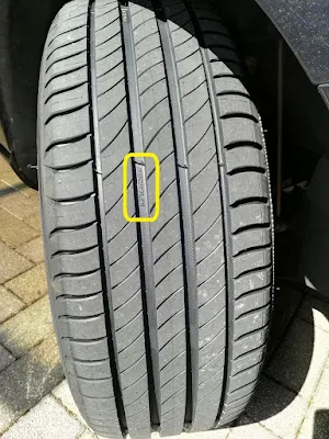 縦溝にMichelinの刻印