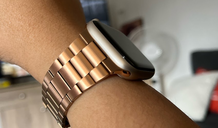 Review: Elago Apple Watch Metal Band