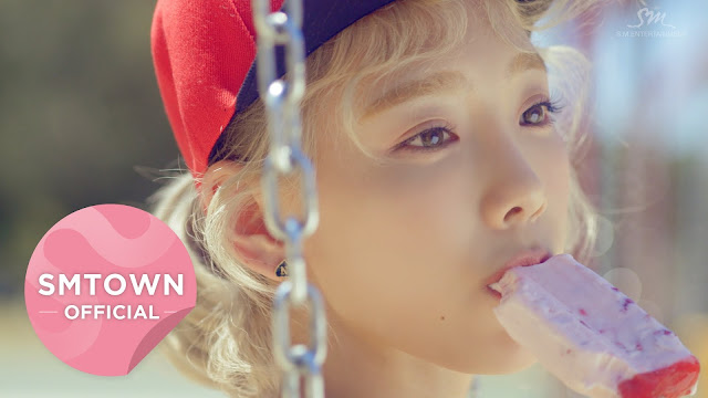 Taeyeon Gembira Nikmati Terik Matahari di MV 'Why'