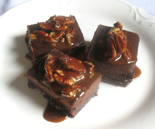 Raw Cocoa Gingerbread Brownies