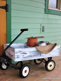 reclaimed pallet wood crate made into a decorative wagon