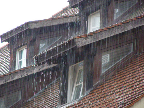 weather can delay roof installation