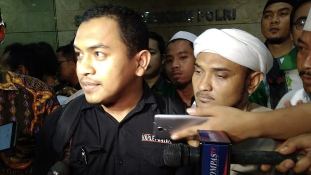 FPI Kaget, Bingung dan Heran, TNI Kok Ngurusin Baliho