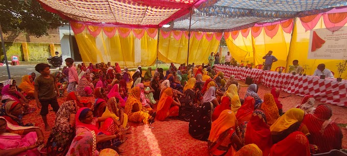 गोरखपुर : दृष्टि फाउंडेशन के ओर से महिला स्वावलंबन कार्यक्रम के तहत महिला लोग द्वारा बनावल गईल सफाई उत्पाद के भव्य उद्घाटन भईल।