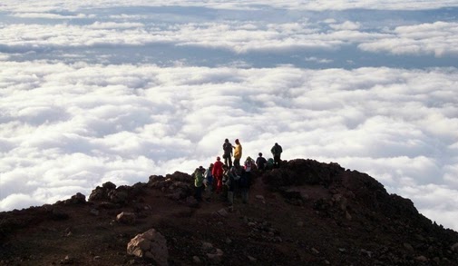 Keindahan Alam Gunung Slamet Objek Wisata Terbaik di Jawa Tengah