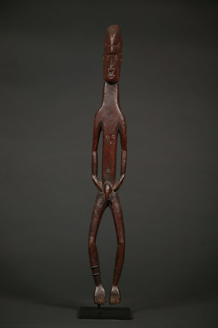 Imag-7_cultura-figura-tallada-melanesia