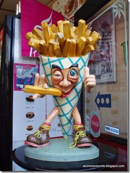 Amsterdam. Detalle. Puesto de patatas fritas - PB100666
