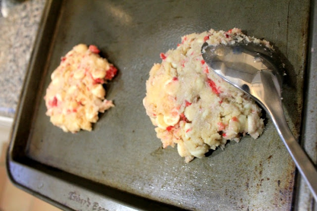 White Chocolate Chip & Raspberry Cookie Ice Cream Sandwiches #SunsOutSpoonsOut #ad