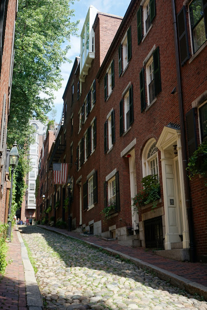 acorn street beacon hill boston