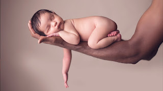 Newborn photographer seattle