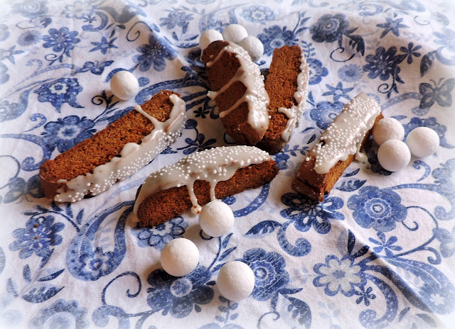 Gingerbread Biscotti