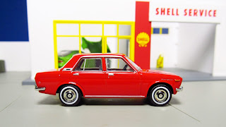 Tomica Limited Vintage Datsun 510  