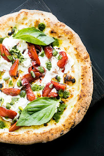 Edward Tomasso Buffalo Mozzarella Pizza