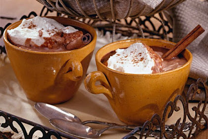 Resep Minuman Coklat Panas Cinnamon Hot Chocolate