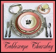 Tablescape Thursday logo