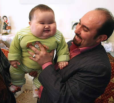  Born on 44 Pound Baby This Baby Born In Iran Six Months