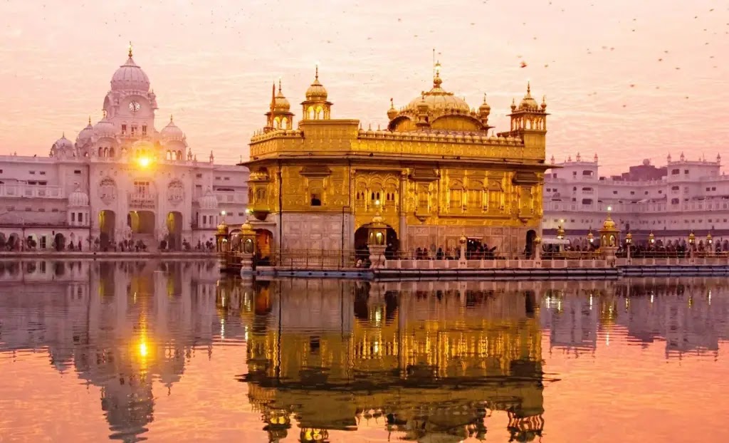 Golden Temple, India's main historical temple