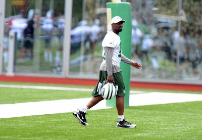 Santonio-Holmes-New-York-Jets-August-2013