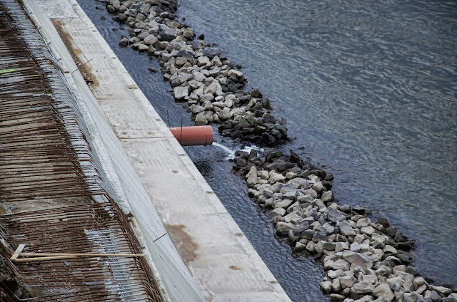 Baustelle Köln, Bau der Freitreppe für den Rheinboulevard, Deutz, Kennedy-Ufer, 50679 Köln, 27.01.2014