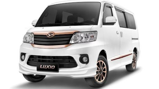 gambar mobil luxio